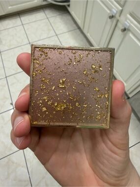 Chantecaille Eclat Doux Face Setting Powder